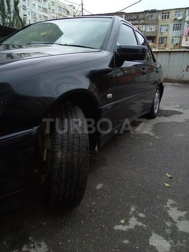 Mercedes C 220 1998, 400,000 km - 2.2 l - Sumqayıt