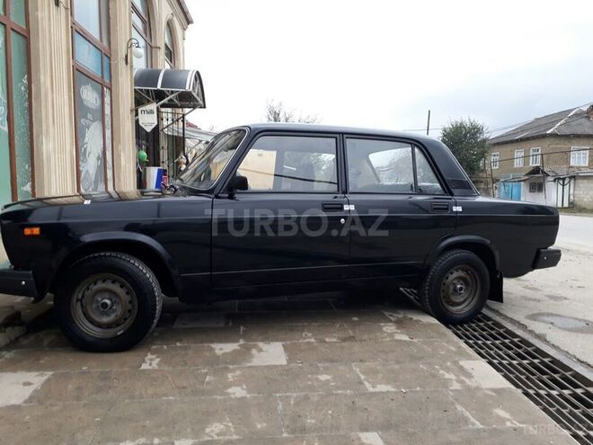 LADA (VAZ) 2107 2010, 99,996 km - 1.6 l - Quba