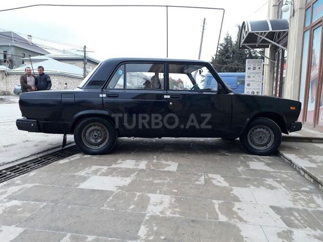 LADA (VAZ) 2107 2010, 99,996 km - 1.6 l - Quba