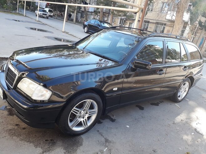 Mercedes C 220 1999, 286,500 km - 2.2 l - Bakı