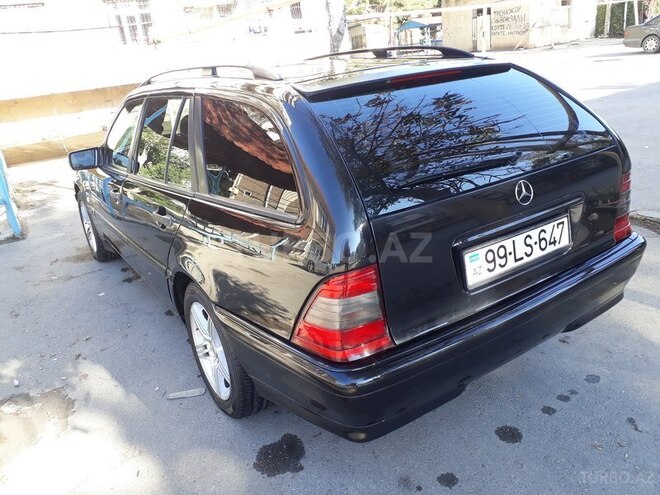 Mercedes C 220 1999, 286,500 km - 2.2 l - Bakı