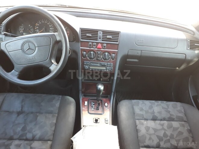 Mercedes C 220 1999, 286,500 km - 2.2 l - Bakı