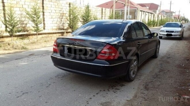 Mercedes E 240 2004, 178,695 km - 2.6 l - Bakı