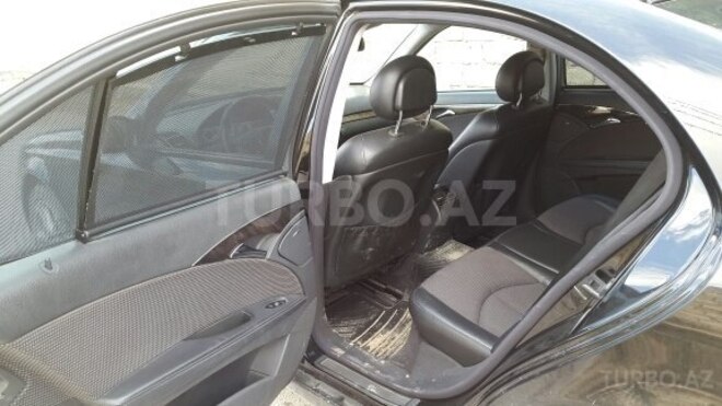 Mercedes E 240 2004, 178,695 km - 2.6 l - Bakı