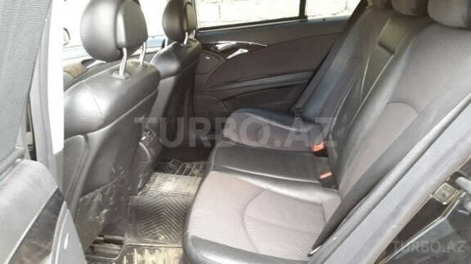 Mercedes E 240 2004, 178,695 km - 2.6 l - Bakı