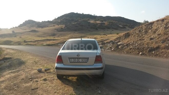 Volkswagen Jetta 2001, 315,000 km - 1.6 l - Göygöl