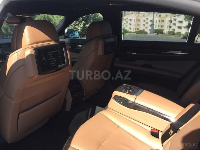 BMW 750 2011, 85,000 km - 4.4 l - Bakı