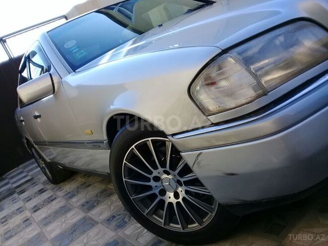 Mercedes C 180 1993, 235,800 km - 1.8 l - Bakı