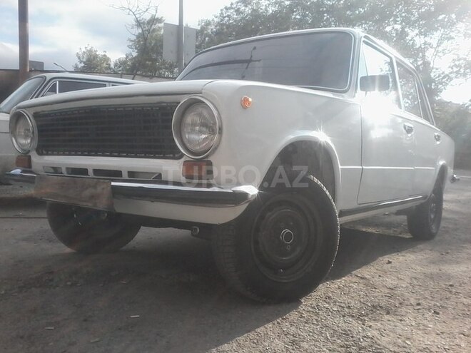 LADA (VAZ) 21011 1980, 299,541 km - 1.3 l - Quba