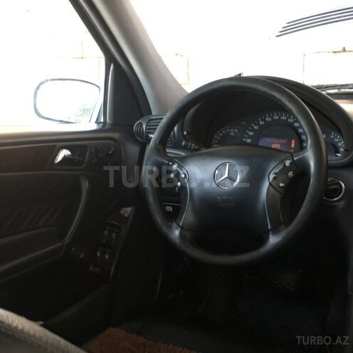 Mercedes C 240 2000, 247,000 km - 0.2 l - Saatlı