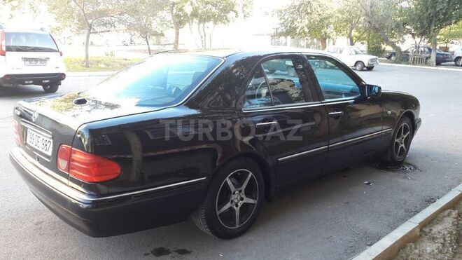 Mercedes E 230 1997, 460,000 km - 2.3 л - Bakı
