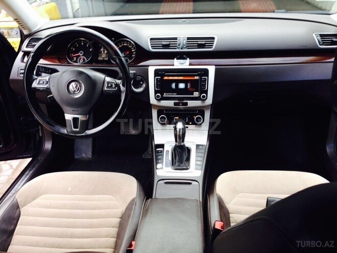 Volkswagen Passat 2011, 88,000 km - 1.8 л - Bakı