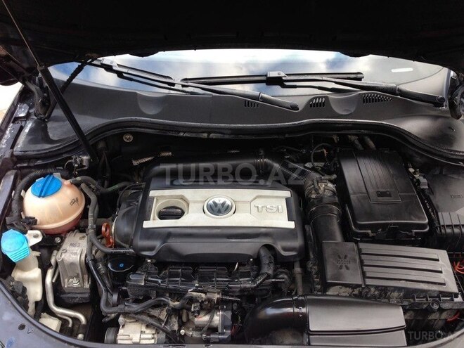 Volkswagen Passat 2011, 88,000 km - 1.8 л - Bakı