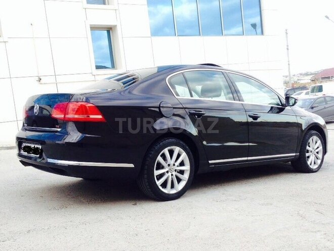 Volkswagen Passat 2011, 88,000 km - 1.8 л - Bakı