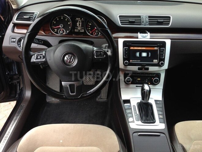 Volkswagen Passat 2011, 88,000 km - 1.8 л - Bakı