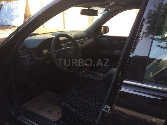 Mercedes E 240 1999, 334,290 km - 2.4 l - Gəncə