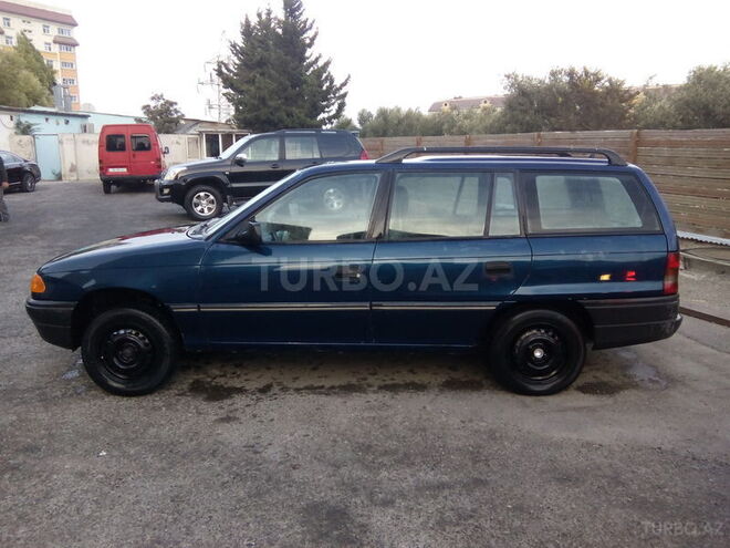 Opel Astra 1994, 280,000 km - 1.7 л - Bakı