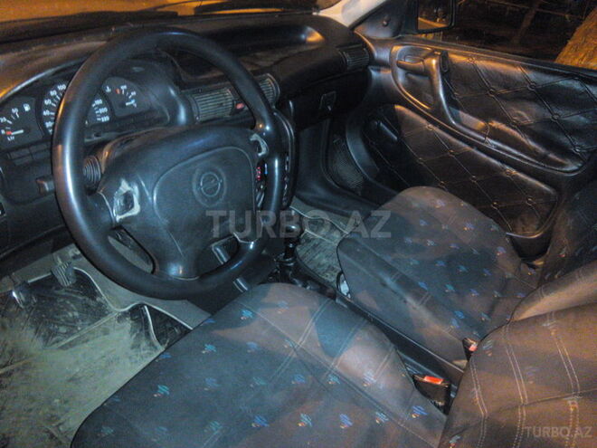 Opel Astra 1994, 280,000 km - 1.7 л - Bakı