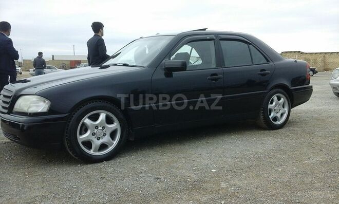 Mercedes C 220 1995, 225,000 km - 2.2 л - Sumqayıt