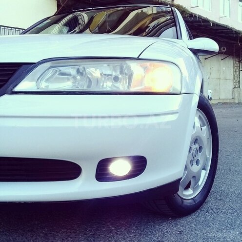 Opel Vectra 1999, 224,000 km - 2.0 л - Bakı