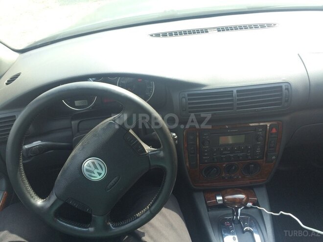 Volkswagen Passat 2003, 147,000 km - 1.8 l - Ağcabədi