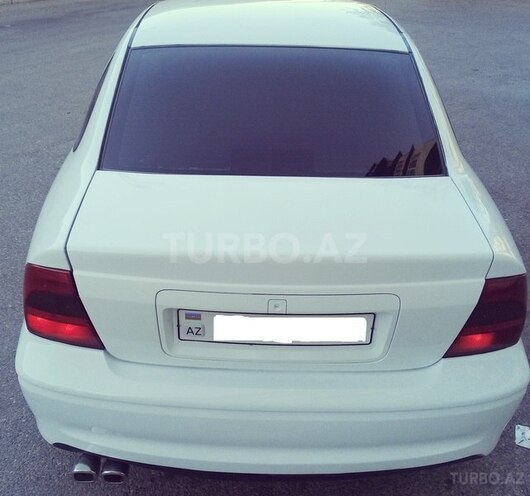 Opel Vectra 1999, 224,000 km - 2.0 л - Bakı