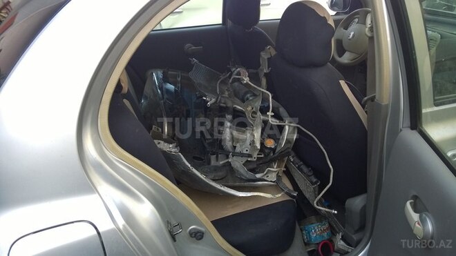 Nissan March 2002, 157,454 km - 1.2 l - Bakı