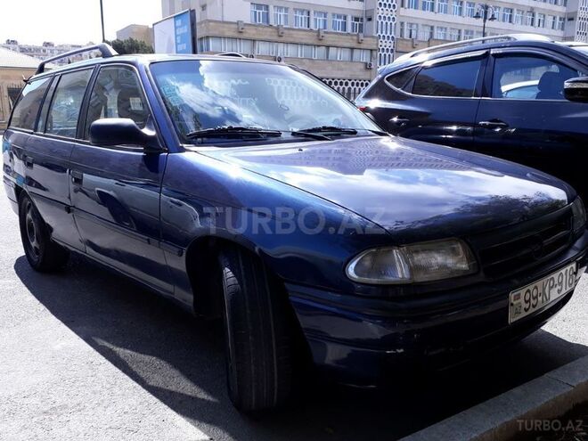 Opel Astra 1994, 274,000 km - 1.6 l - Bakı