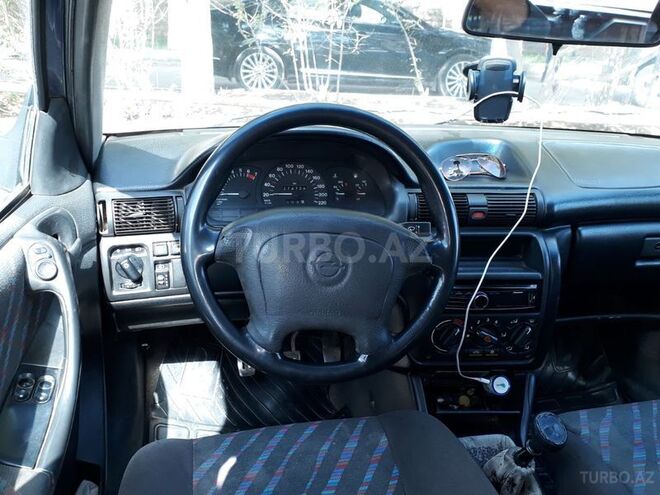 Opel Astra 1994, 274,000 km - 1.6 l - Bakı