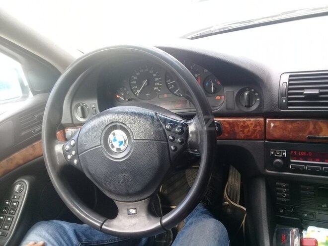 BMW 528 1998, 240,000 km - 2.8 л - Bakı