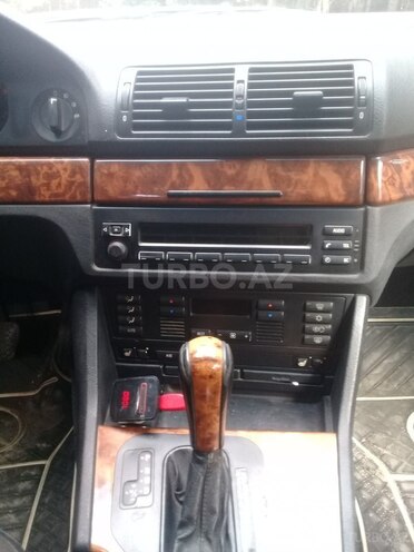 BMW 528 1998, 240,000 km - 2.8 л - Bakı
