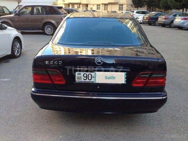 Mercedes E 240 2000, 265,000 km - 2.4 l - Bakı