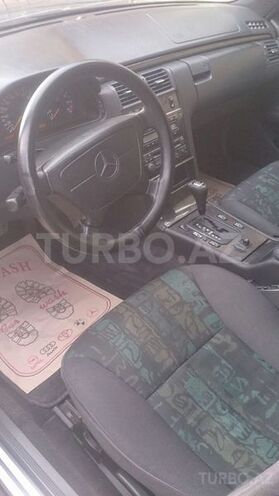 Mercedes E 240 1998, 350,000 km - 2.4 л - Bakı