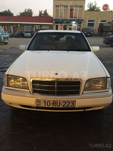 Mercedes C 180 1995, 222,000 km - 1.8 l - Quba