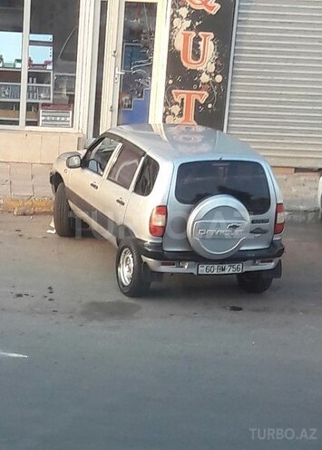 Chevrolet Niva 2006, 182,000 km - 0.2 l - Tovuz
