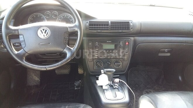Volkswagen Passat 2002, 299,777 km - 1.8 л - Bakı