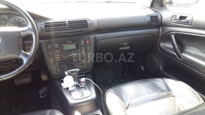 Volkswagen Passat 2002, 299,777 km - 1.8 л - Bakı