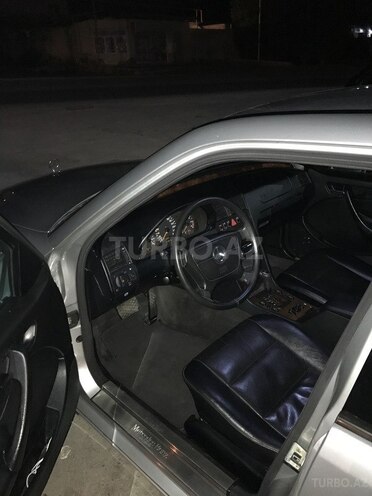 Mercedes C 240 2000, 279,000 km - 2.4 l - Bakı