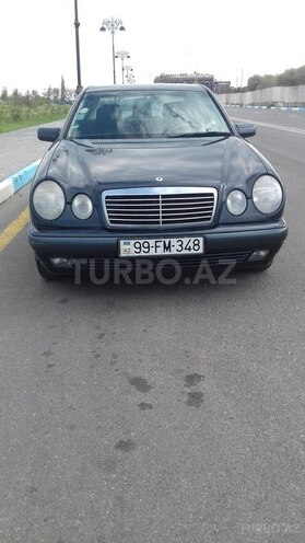 Mercedes E 240 1998, 250,000 km - 2.4 л - Sumqayıt