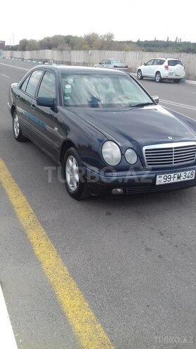 Mercedes E 240 1998, 250,000 km - 2.4 л - Sumqayıt