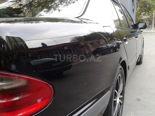 Mercedes E 220 2001, 345,000 km - 2.2 l - Sumqayıt