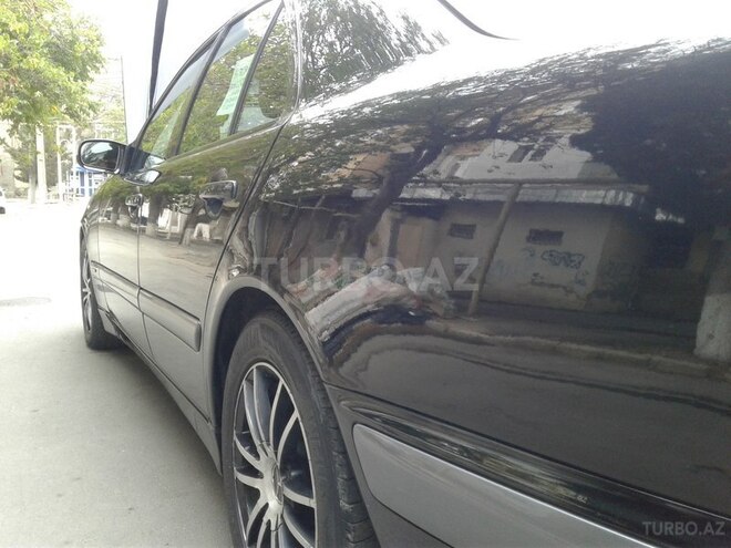 Mercedes E 220 2001, 345,000 km - 2.2 l - Sumqayıt