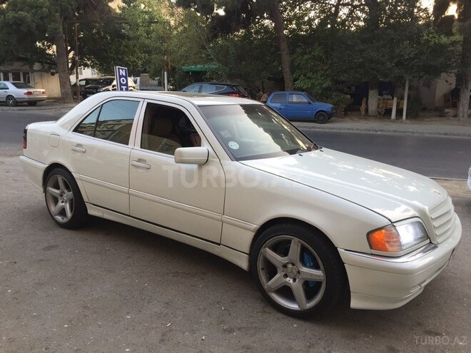 Mercedes C 230 1999, 193,277 km - 2.3 l - Bakı