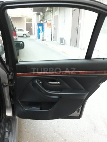 BMW 528 1996, 367,000 km - 2.8 л - Bakı