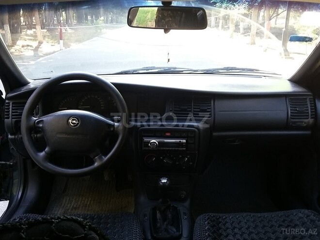Opel Vectra 1998, 452,465 km - 1.6 л - Sumqayıt