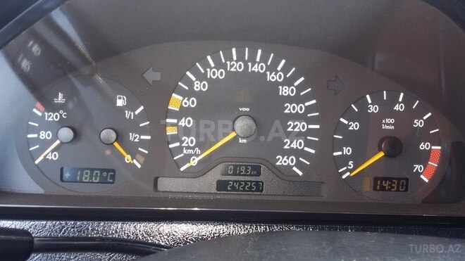 Mercedes C 240 1999, 242,881 km - 2.4 l - Bakı