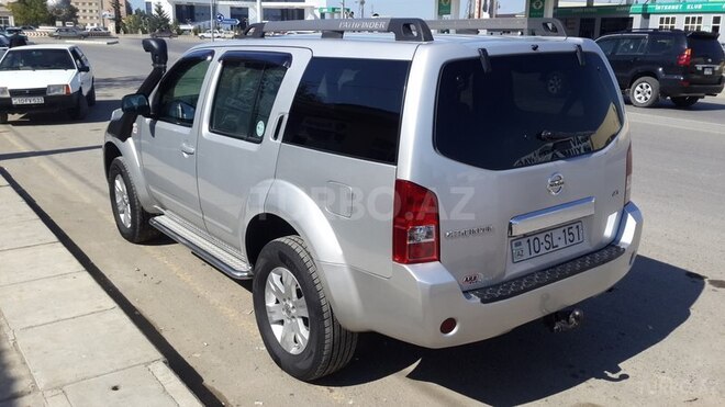 Nissan Pathfinder 2005, 30,000 km - 2.5 l - Sabirabad