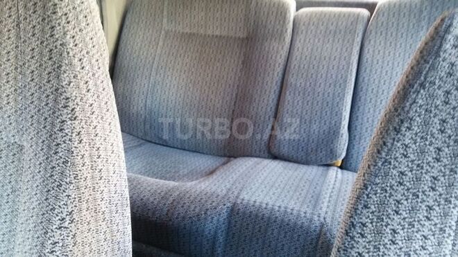 GAZ 3110 1999, 200,000 km - 2.3 l - Qax