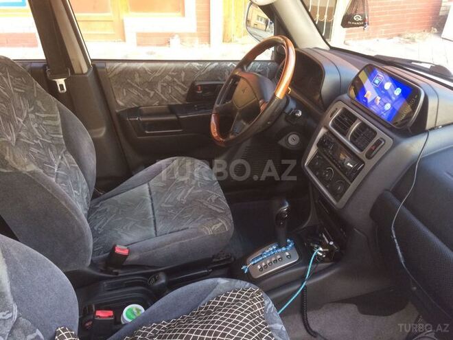 Mitsubishi Pajero io 2000, 170,020 km - 2.0 л - Bakı