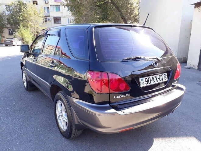 Lexus RX 300 2002, 161,000 km - 3.0 l - Bakı